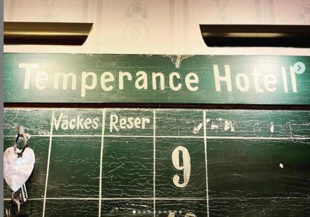 Temperance Hotel *